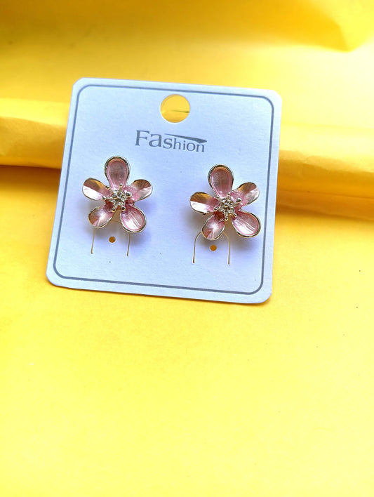 Flower design light  pink stud metal earring