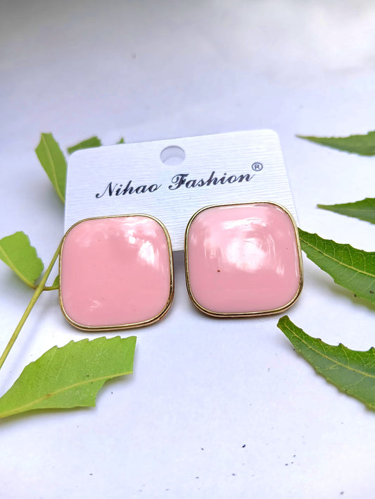 Pink gold earring