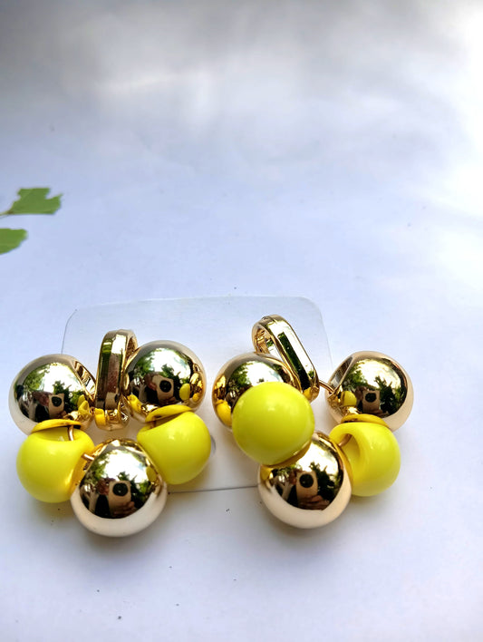 Fashionable  3 ball design earrings