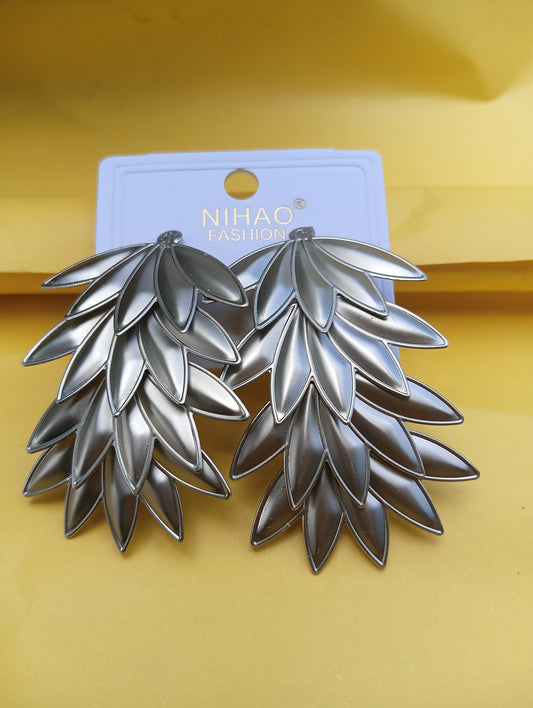 Feather leaf earrings