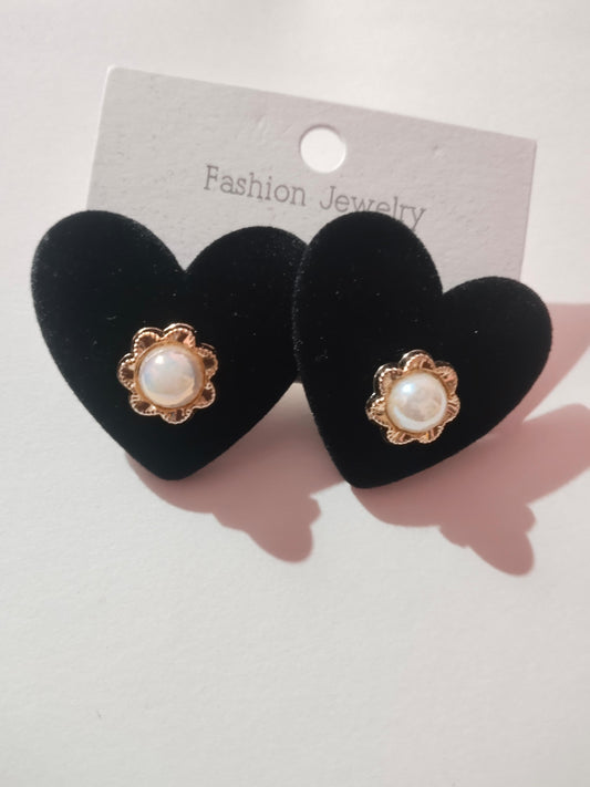 Stylish heart design earrings for women's / girls