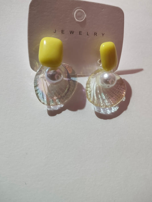 Yellow and White Colour Studs Earring